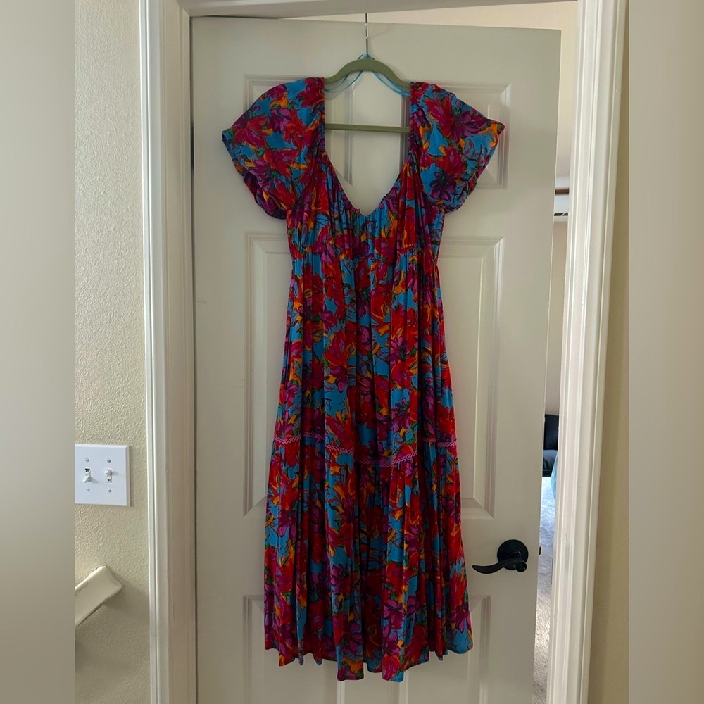 Lost + Wander Floral Midi Dress - Blue and Red with Puff sleeve